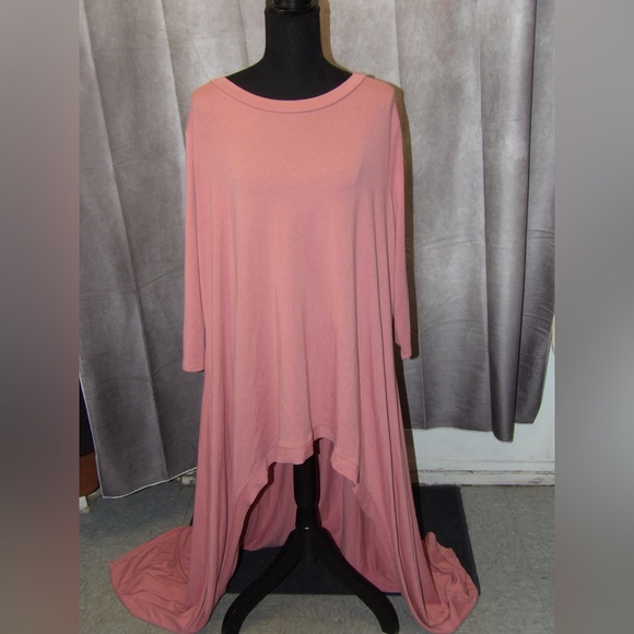 Dresses & Skirts - Elegant Pink High-Low Dress